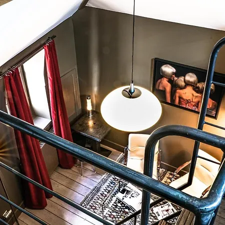 La Femme D'a Cote לינה וארוחת בוקר