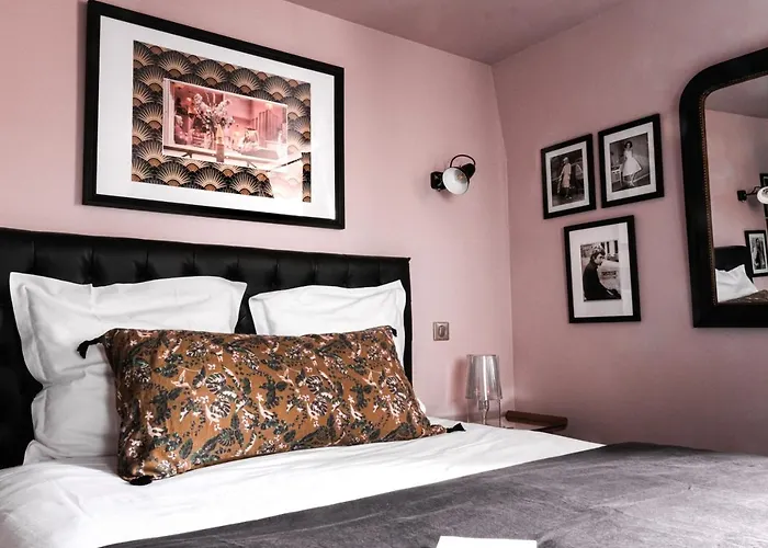 La Femme D'a Cote Frühstückspension 3*